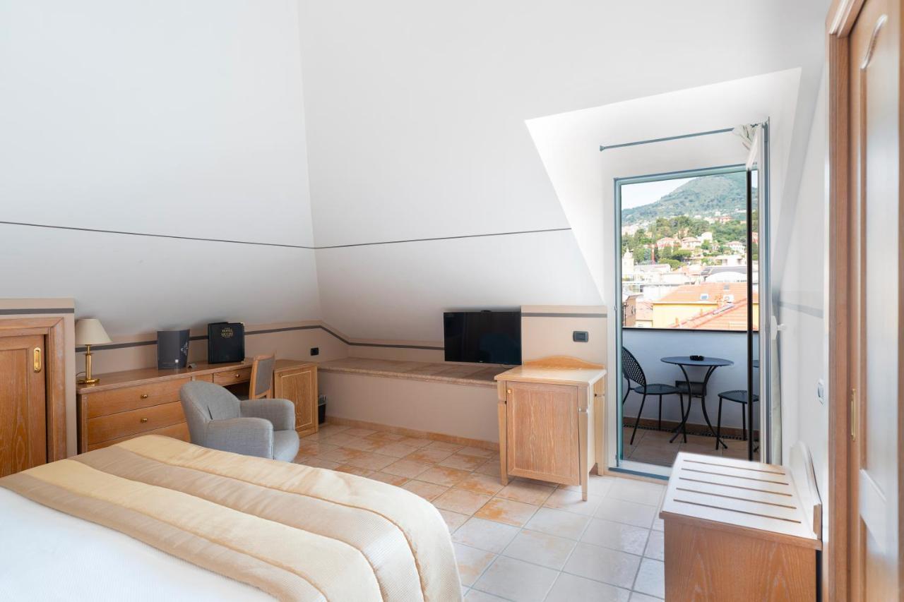Hotel Ligure Alassio Dış mekan fotoğraf