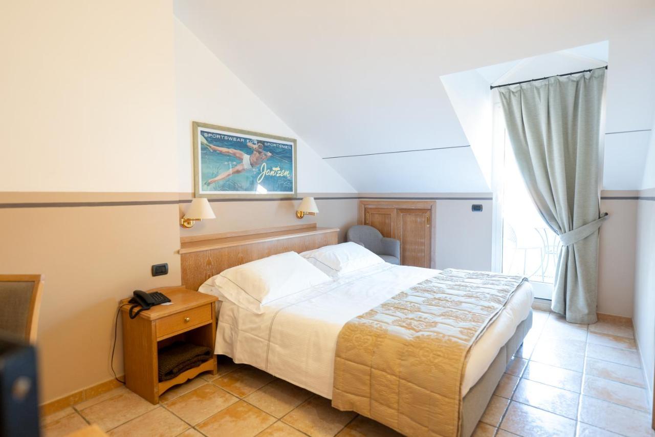 Hotel Ligure Alassio Dış mekan fotoğraf