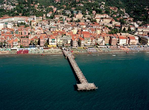 Hotel Ligure Alassio Dış mekan fotoğraf